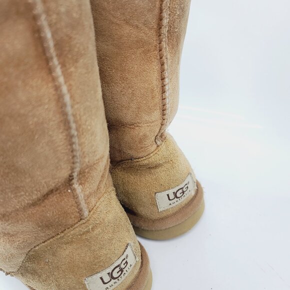 UGG Women's Brown Classic Short 5825 Suede Mid-Calf Winter Boots Size US 8 - Picture 4 of 7